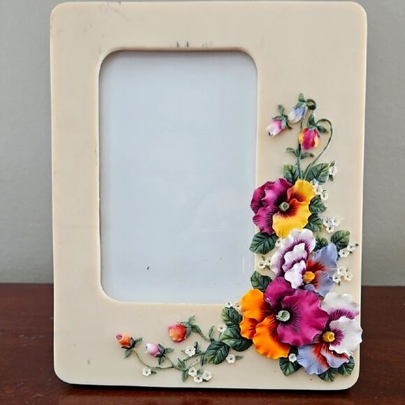 Floral Ceramic Photo Frame - Picture 1 of 4